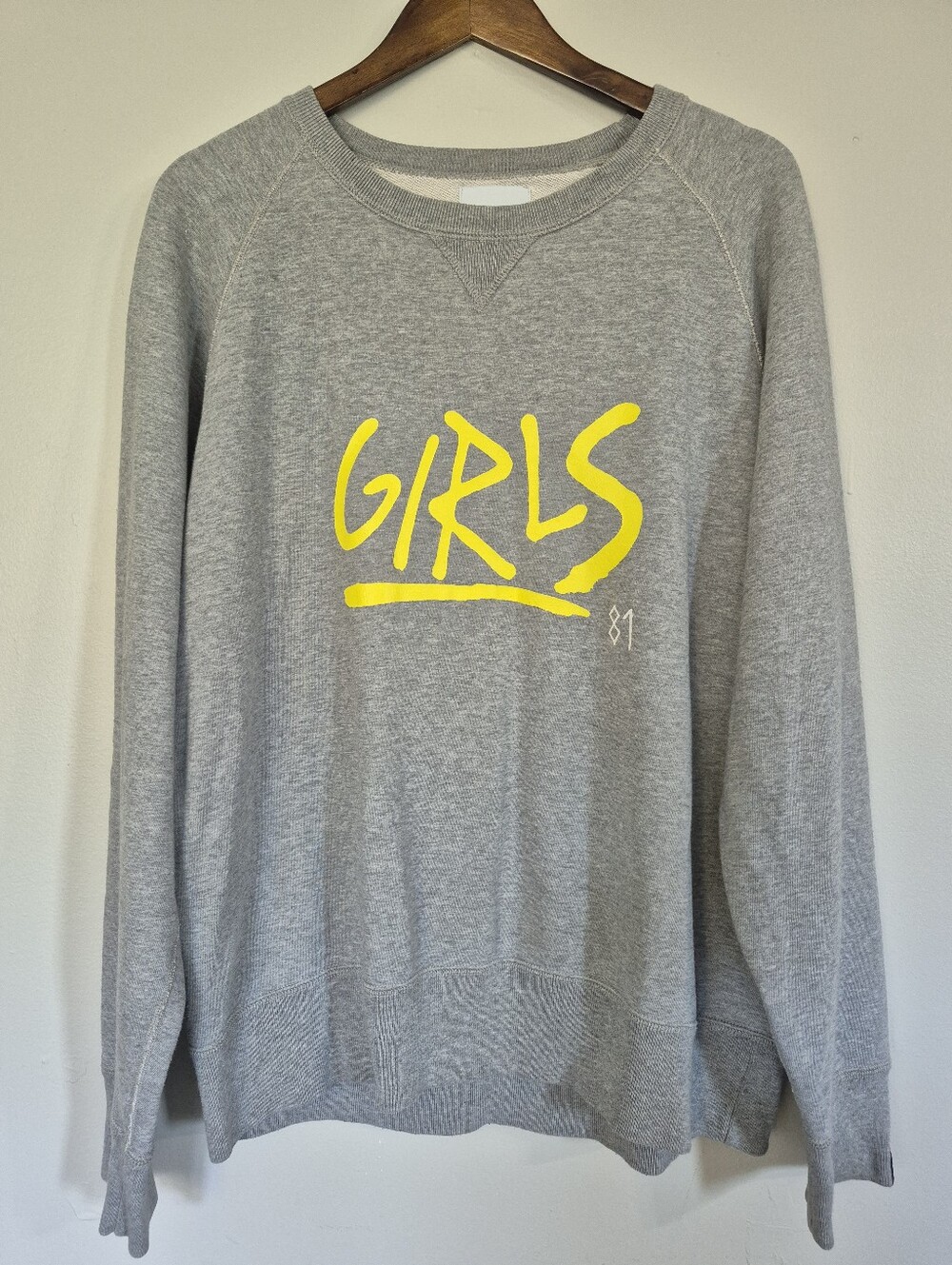 Holt Renfrew 175 Anniversary Edition Girls Cotton Sweatshirt Large - Picture 1 of 10